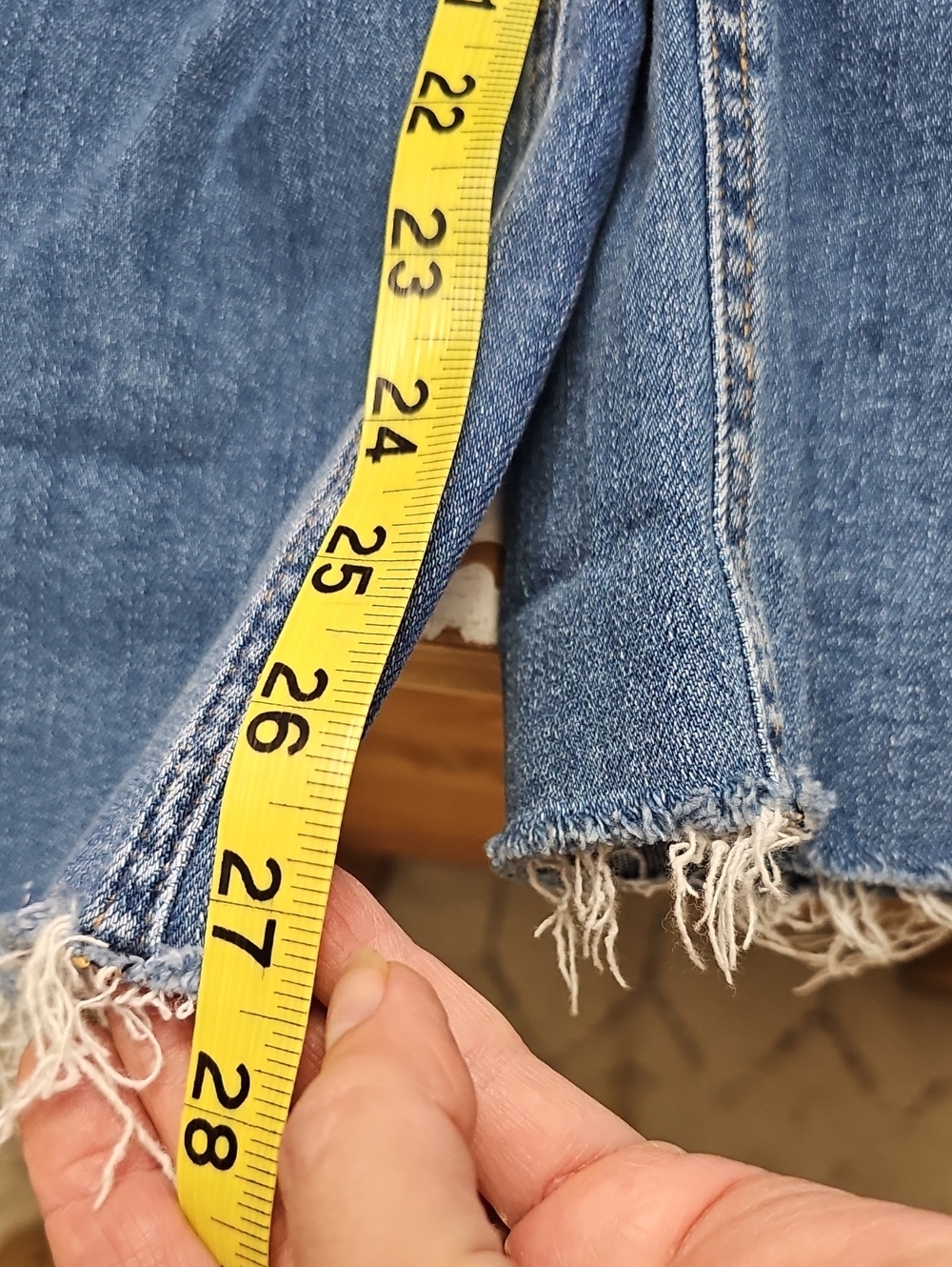 Frayed Hem Wide-Leg Distressed Jeans - Light Blue - Picture 6 of 7